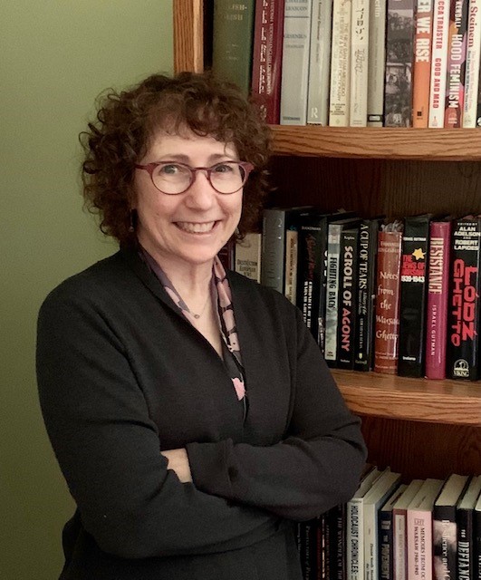 Hope and Honor: Jewish Resistance in the Ghettos of Warsaw, Vilna, and Łódź – Rachel L. Einwohner