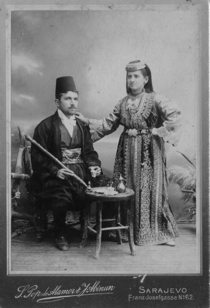 photograph of an unknown couple taken in a Sarajevo studio